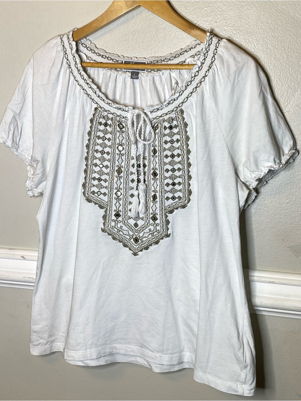 JM Collection White Tunic Top with Olive Embroidered Bib